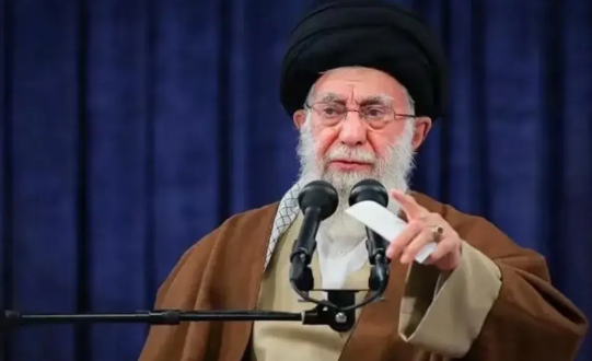 伊朗不怂了！
美国精力集中于俄乌冲突之际，伊朗灵活应用指挥小弟哈马斯、真主党、胡