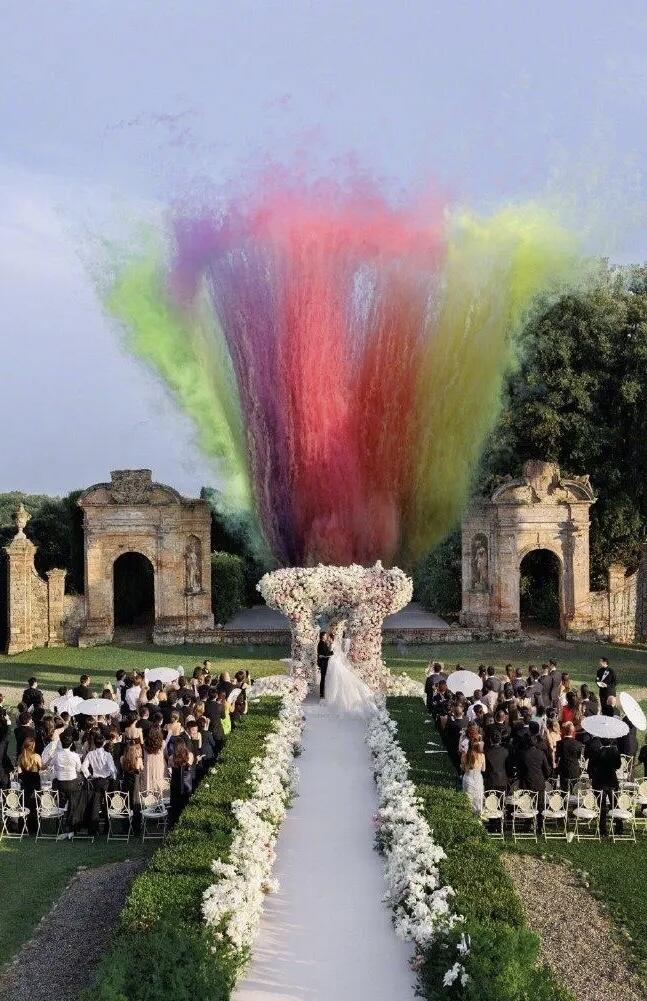 吴千语施伯雄大婚轰动娱乐圈的浪漫盛宴