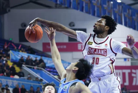 CBA积分榜最新排名出炉：辽宁被挤出前四 广厦第1广东跌至第11卫冕冠军，曾经的