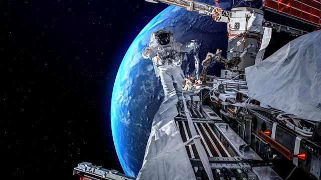 太空电梯：未来的交通革命还是科幻梦想？