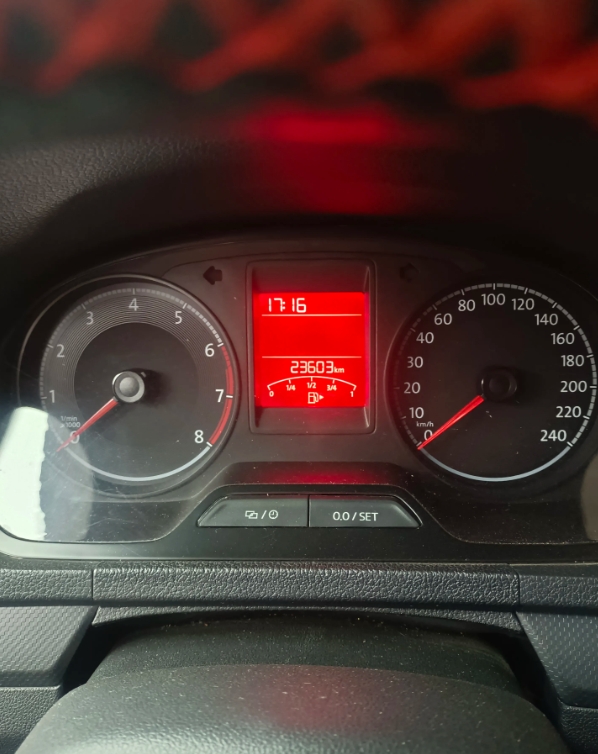 车开了六年了，才开了两万多公里。说出来都没人信