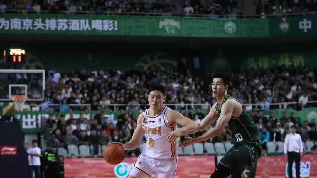 郭昊文用同曦的败局，证明了自己的不可或缺。西热力江或许该冷处理了