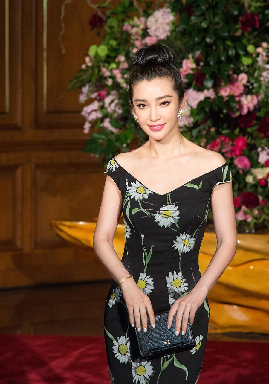 李冰冰农村女孩成为明星,付出多少努力