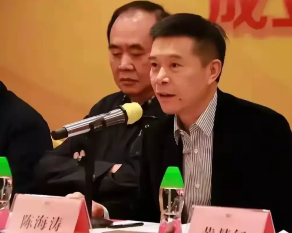 广东和辽宁目前战绩一模一样，但是辽宁球迷信心满满，说今年季后赛，辽宁会有一个全新