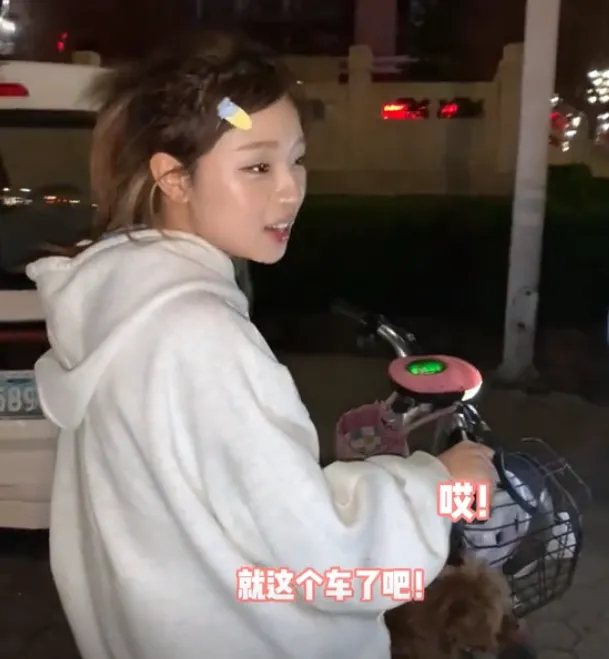 大千世界，无奇不有。女孩一句“长城炮”零元喜提新车。

这一句“长城炮”就让长城