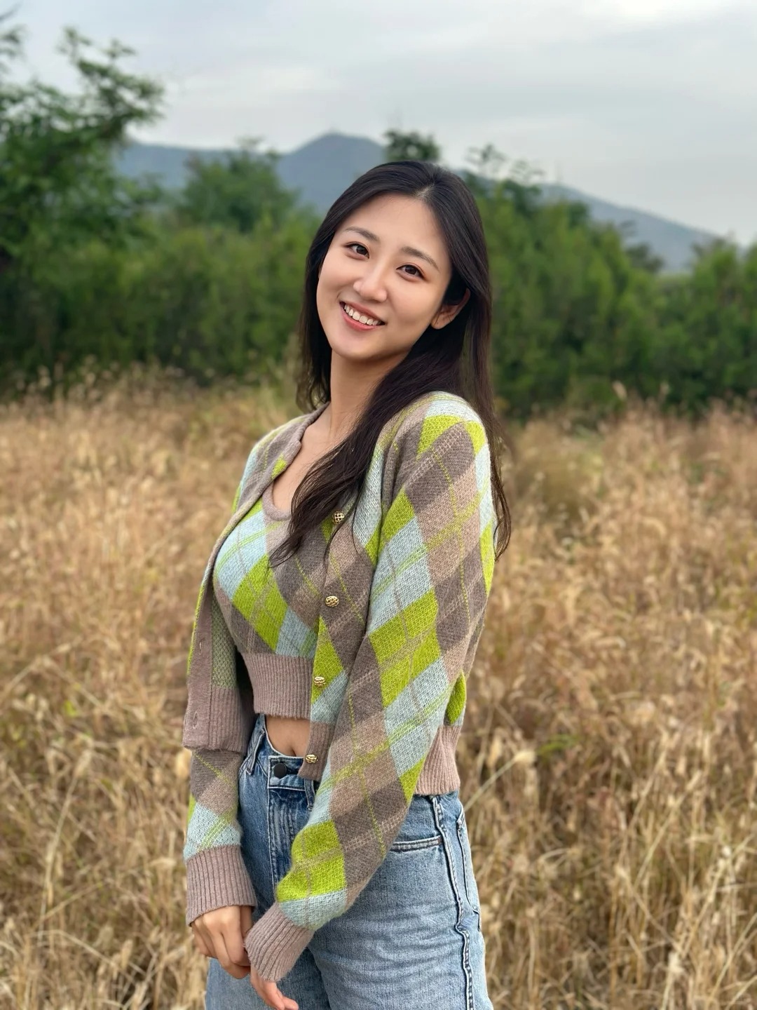 北京昌平｜十三陵水库
水呢？没拍
拍了个野山，旧图新发
今日工作感悟：谁惹我我惹
