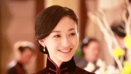 从拒张艺谋到被赵宝刚捧红，李小冉不改真性情难成顶流？