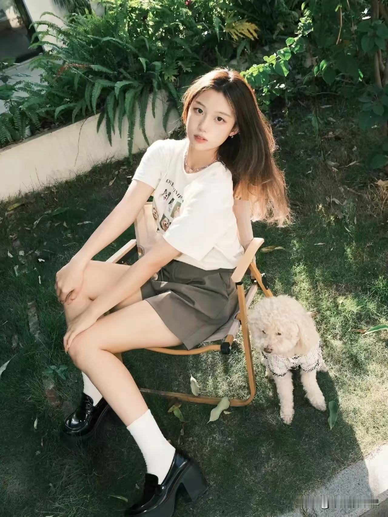 这么可爱的女朋友你会怎么做哈哈哈哈哈