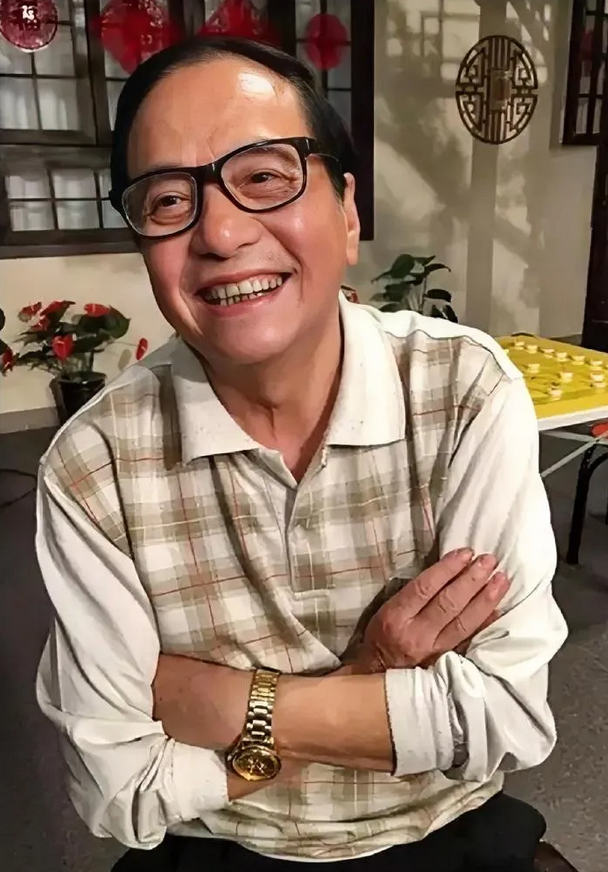 演员，项汉说，我一个人在《西游记》中饰演了14个角色。黑熊精是我，黄狮精是我，土