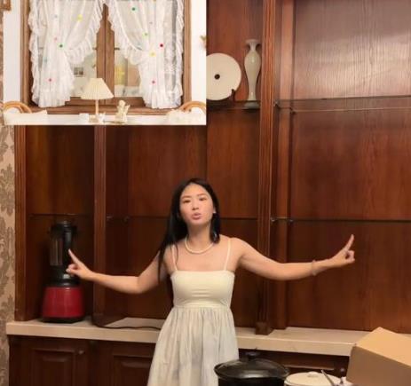 当年凭借《快乐女声》走红的黄英，独特嗓音令人难忘。如今她选择定居杭州，花一万多租