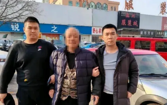 揪心！临汾吴村镇突发伤害致死案
 
近日，临汾吴村镇发生了一起令人痛心疾首的伤害