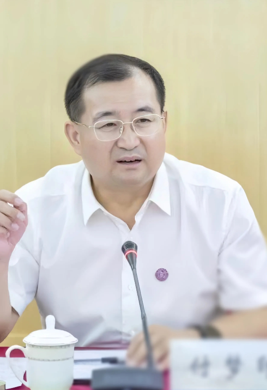 不按“套路”出牌的三所大学∶

一，中国科学院大学南京学院

鼓励学生校园卡消费