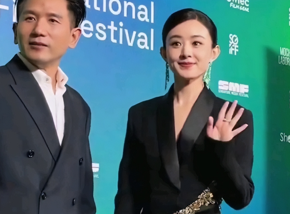 二封视后就飘了？赵丽颖怒怼粉丝引发大规模脱粉