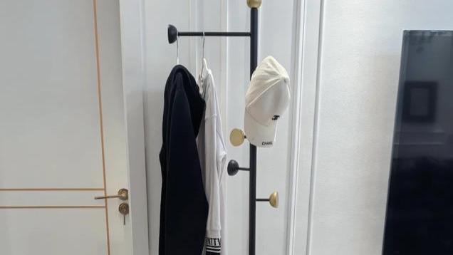 回家后衣服扔沙发？别这样！学学广东人的做法，家里再也不乱了