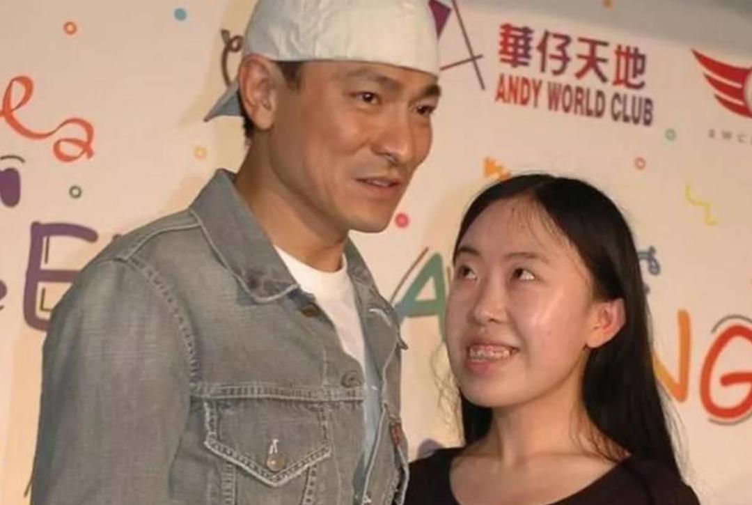 “我女儿从97年16岁起因做了关于您的梦，一直等待多年就想和您见面！”当年，杨丽