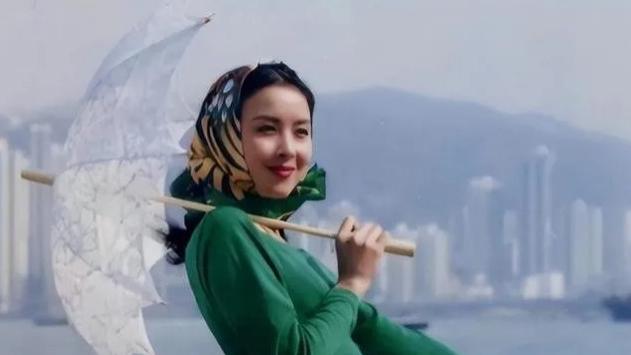 演员周洁，巅峰期远走美国，59岁重金包机回国