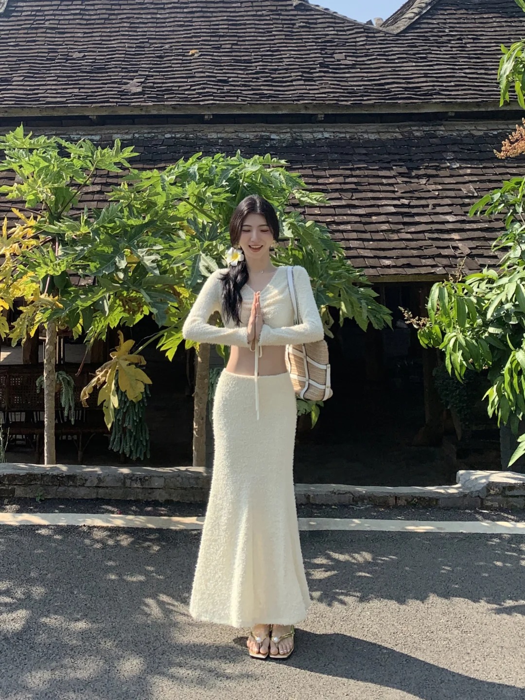 当一天傣妹🧚🏻‍♀️
傣到分享机会啦~
今天这身和西双版纳真的好搭
傣里傣气