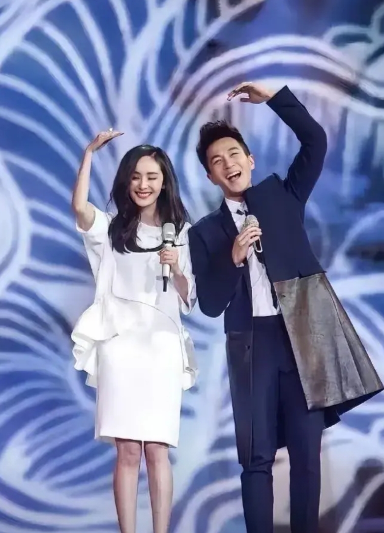大家发现没，那些奉子成婚的明星夫妻，最后都离婚了：

1.赵丽颖和冯绍峰：两人2