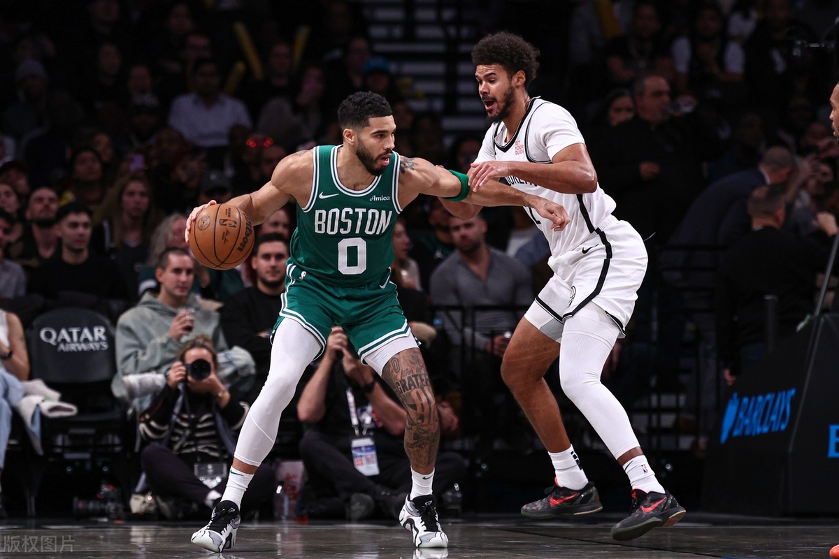 塔图姆，生涯首次拿到35+5+10