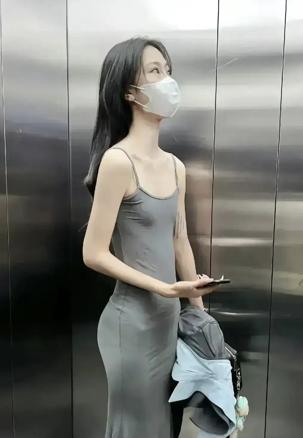 今天去相相亲，失败了，男方留下一句以后不想饿了孩子就走了，我当时都羞死了，恨不得