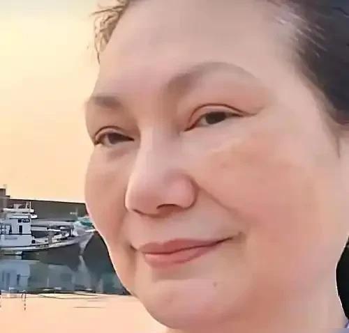 湾湾媒体人透露，汪小菲律师团队已抵达台北，具体如下！

汪小菲父母都到了台北。