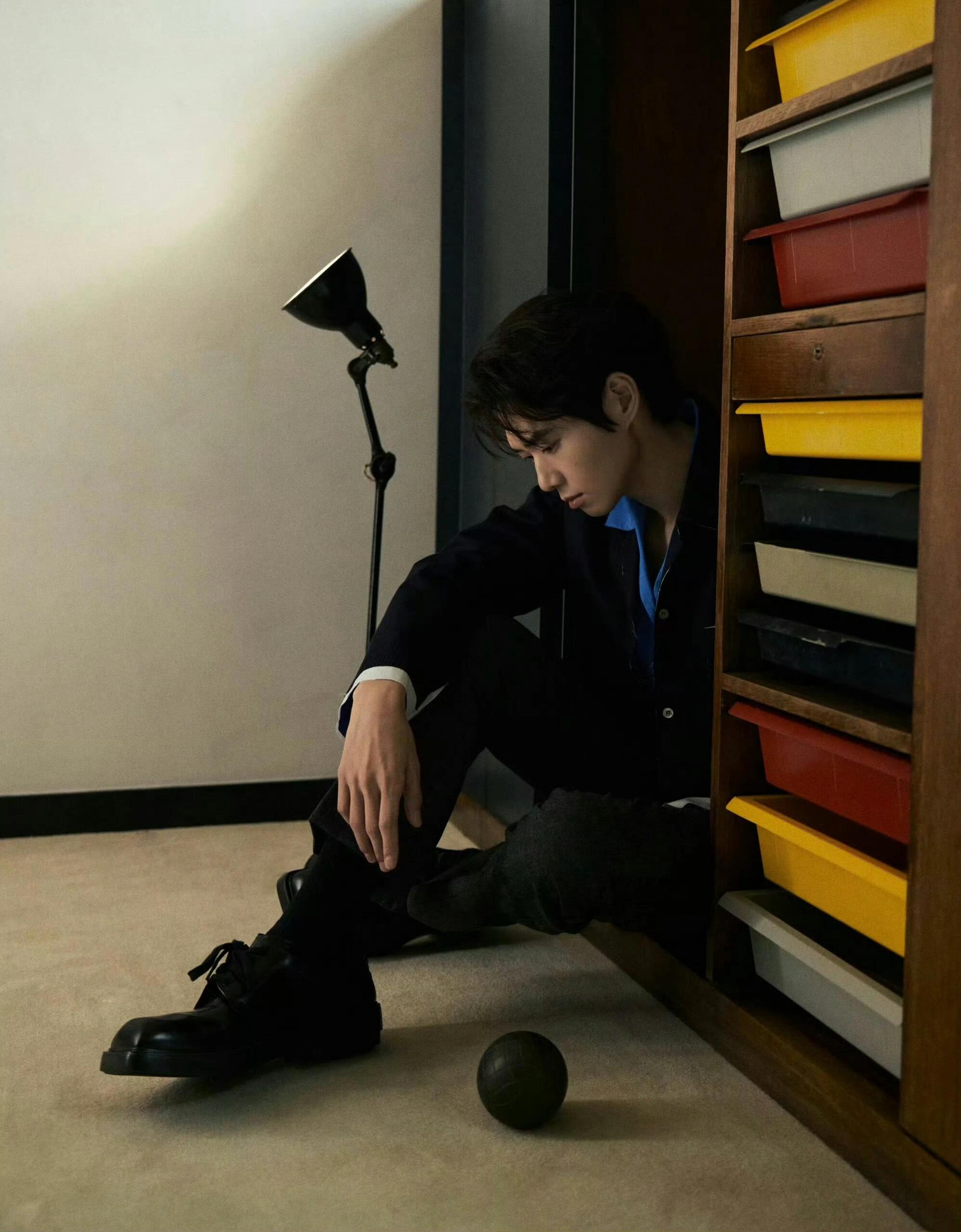 魏大勋这也太帅了吧