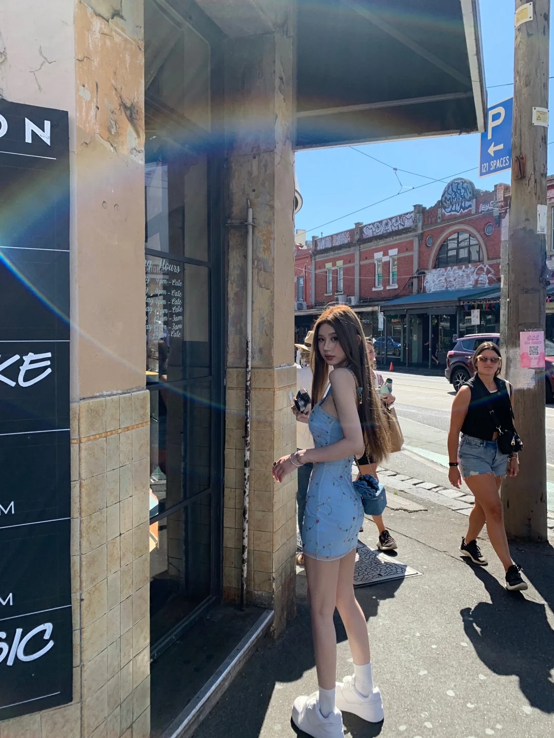 被问爆了的蓝裙！！
浅浅期待一下夏天叭！
这个蓝好美啊啊啊