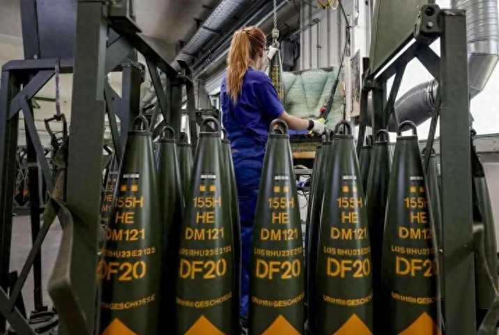 美国遭重击？中国宣布重要领域“卡脖子”，释放信号很明确！一则重磅消息刷屏互联网，