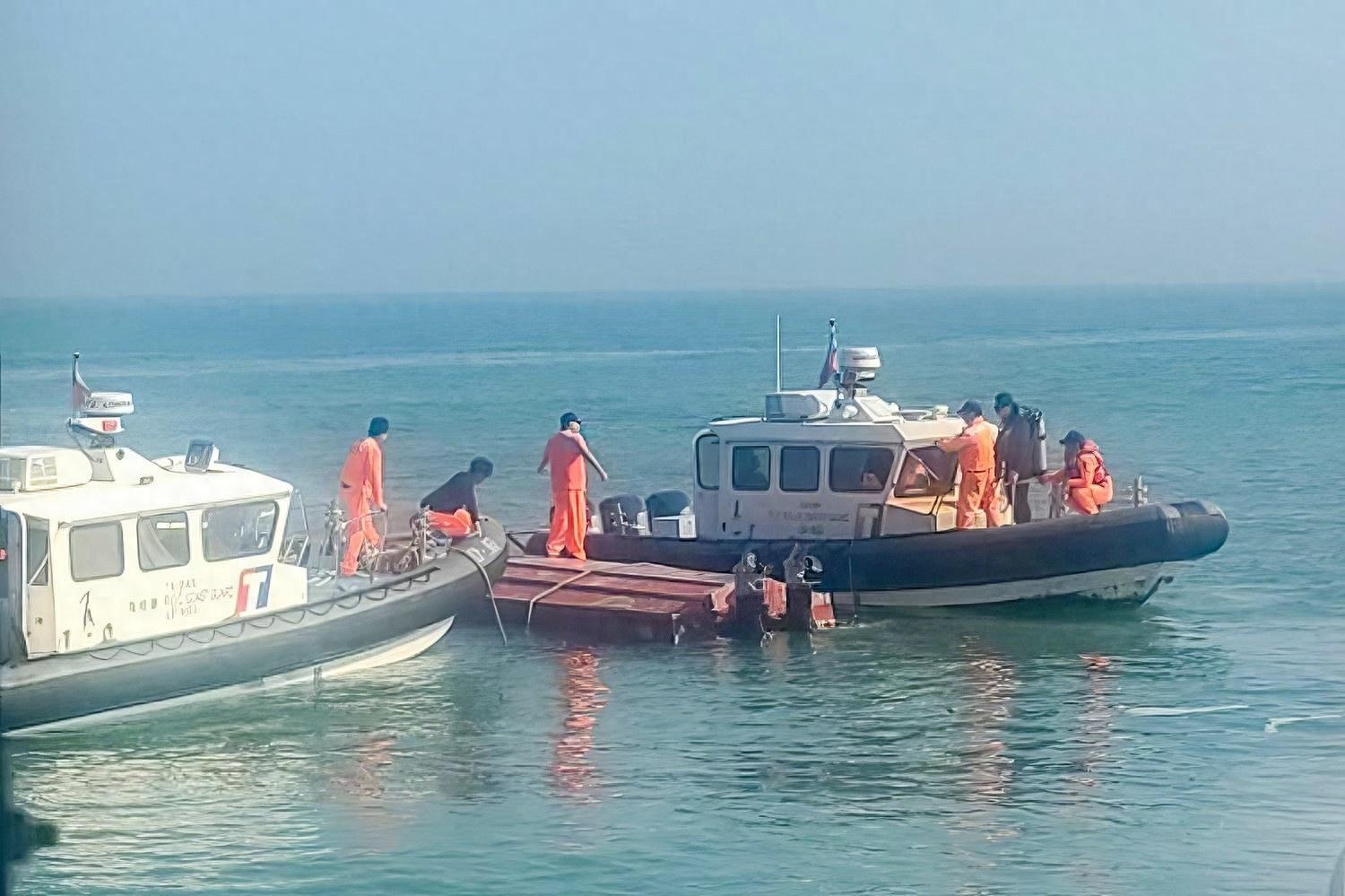 24小时内大陆二度出手，岛内态度软化，台军高挂“免战牌”！大陆渔船在金门倾覆造成