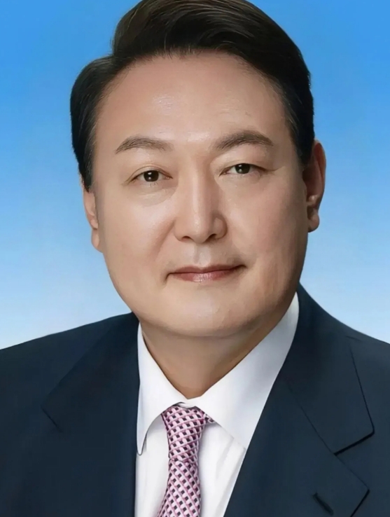 韩国民调结果震惊全场：尹锡悦支持率跌至11%