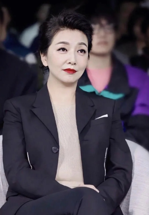 靳东和江珊，从荧幕母子到现实爱侣