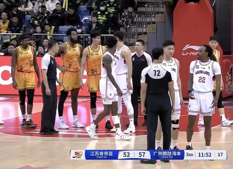 确实恶心人！江苏男篮91：100不敌广州男篮，本场比赛这3件事让人非常不舒服。