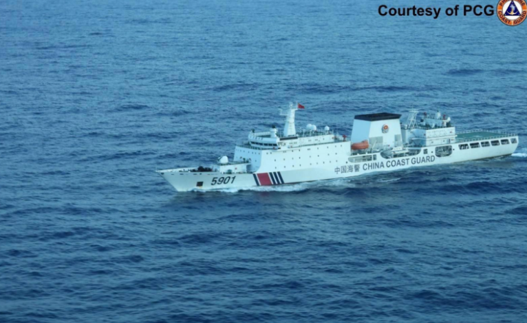 菲律宾在南海发现“怪兽海警船”，此前他们熟悉的5901号海警船突然变了样，变成了