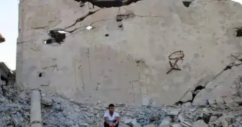 叙利亚内乱和内战的导火索——少年儿童“涂鸦事件”。
最近几天，叙利亚内战再度爆发