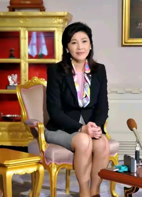 她年轻时是美神，美了一辈子，她是多少男人心中的绝世美女，老了也是丰韵犹存，气质优