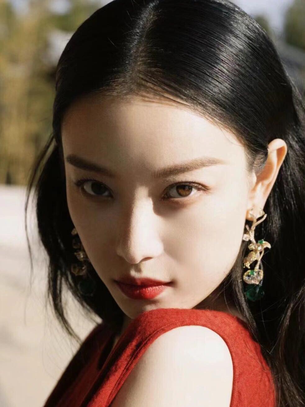 倪妮有一种美叫硬美