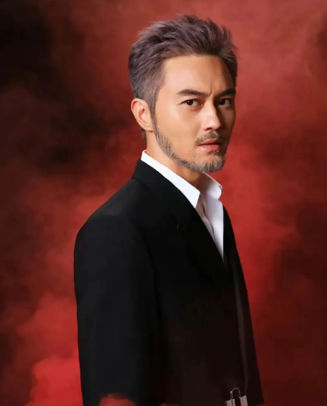 筹拍《误判》时，导演邀请张智霖出演反派。张智霖说:“没问题，但我有一个要求。”当
