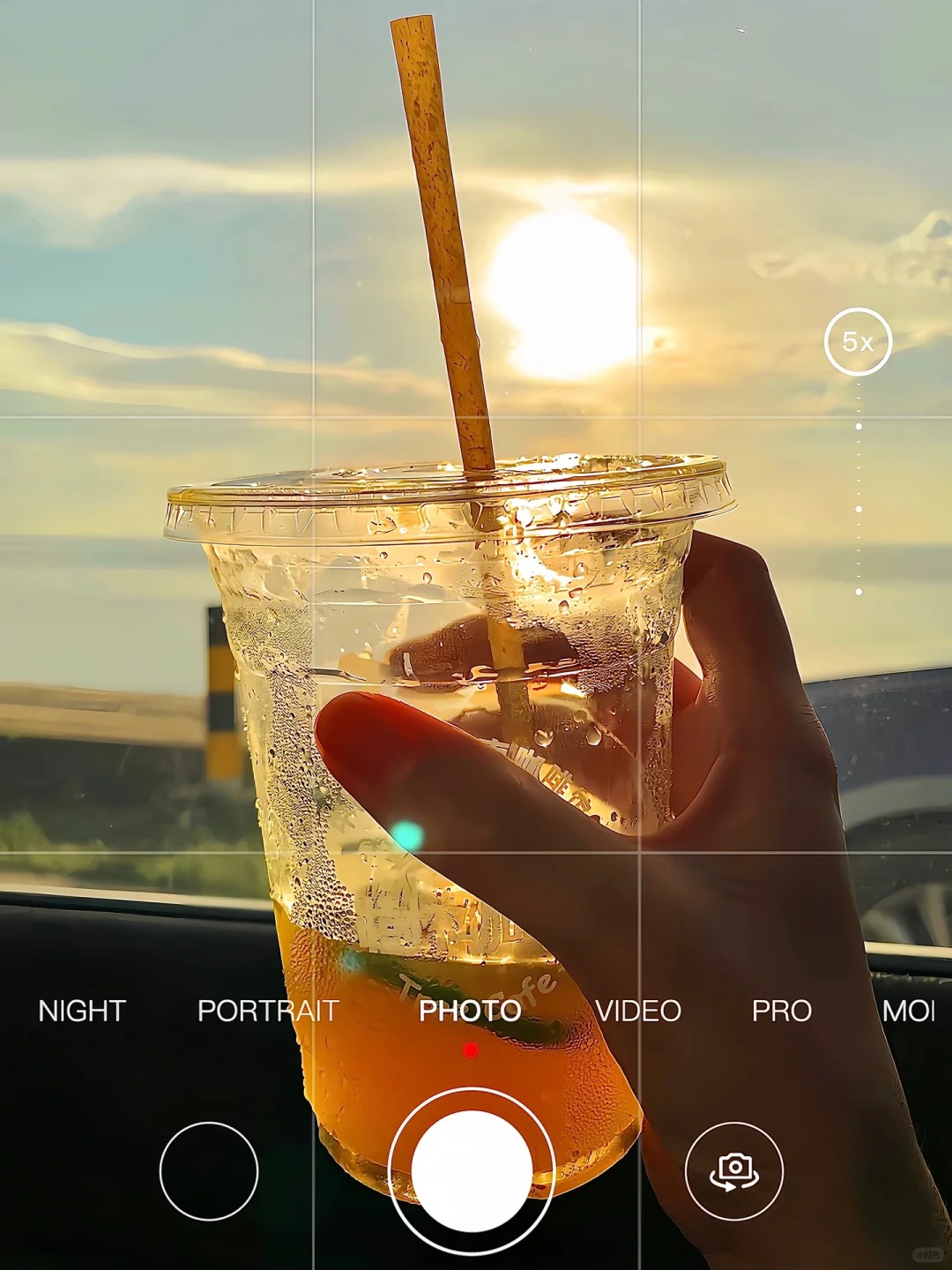 30万人围观的清透发光滤镜！✨安卓版本来啦🥰
p图工具：🌟图
光感-20～6