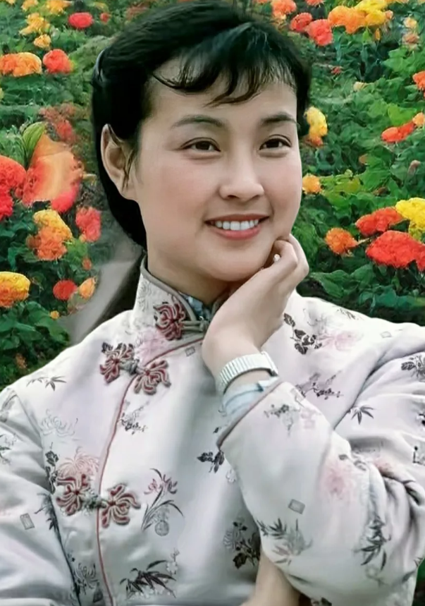 北影导演谢铁骊历来不会选演员，比如八九电影版《红楼梦》选角乱八七槽，薜宝钗一角选