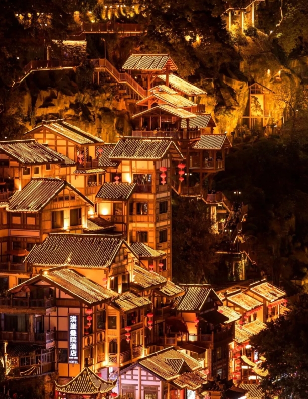 重庆4天3晚跟团游攻略，避坑...

重庆必游景点推荐：

重庆市内：洪崖洞、解