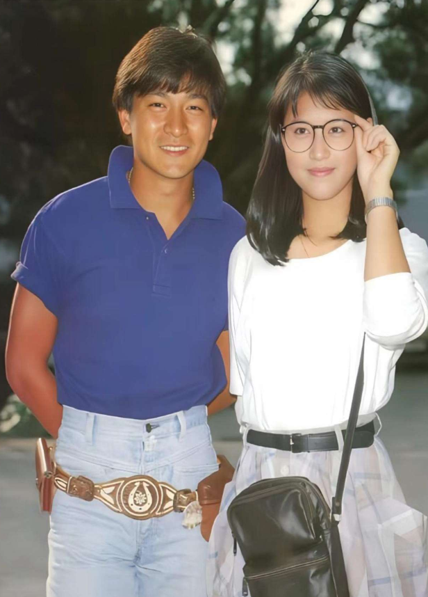 一张老照片：刘德华和周海媚