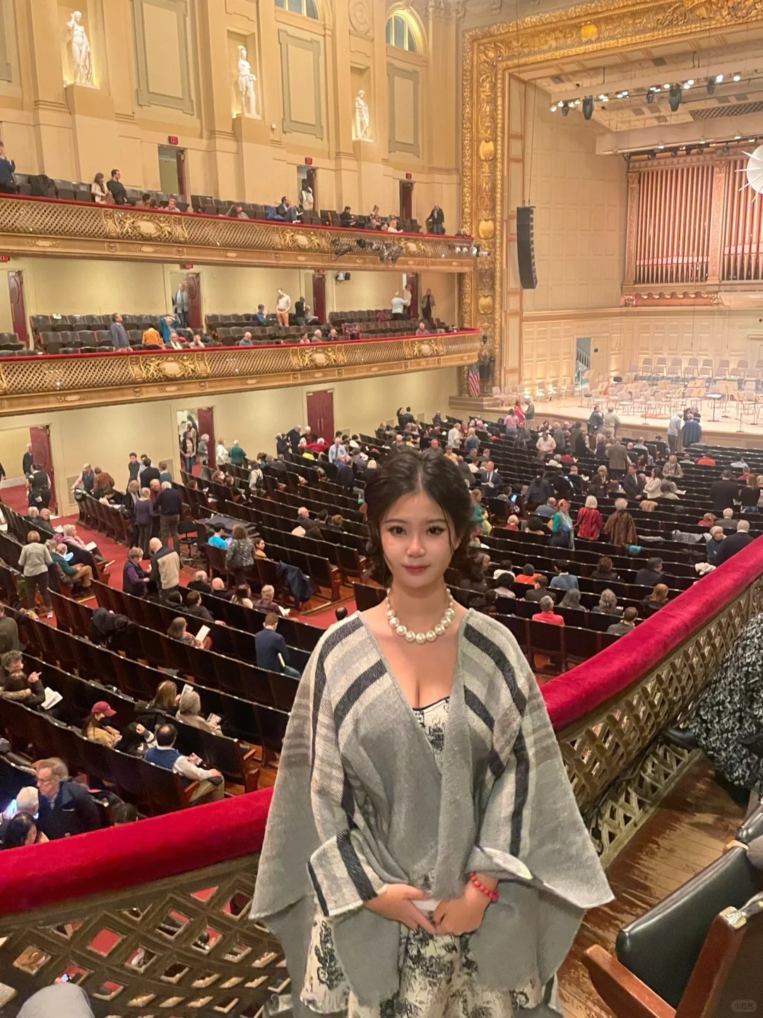 大家怎么不给我的pyq点赞
一个爱集赞虚荣心爆发的小女孩重重的碎了💔
近期最满