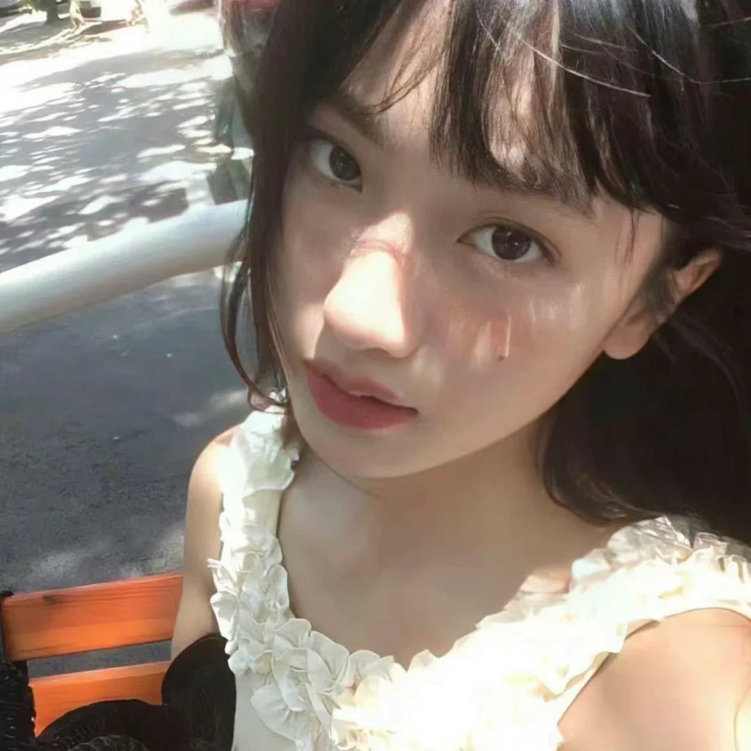 有没有没料的网红啊粉一下
#网红 没有霸凌风波，没有不好恋情瓜（出轨啥的） 没有