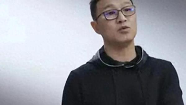 汪峰回应离婚事件，强调与钱貌无关，厌倦生活可信度高吗？
