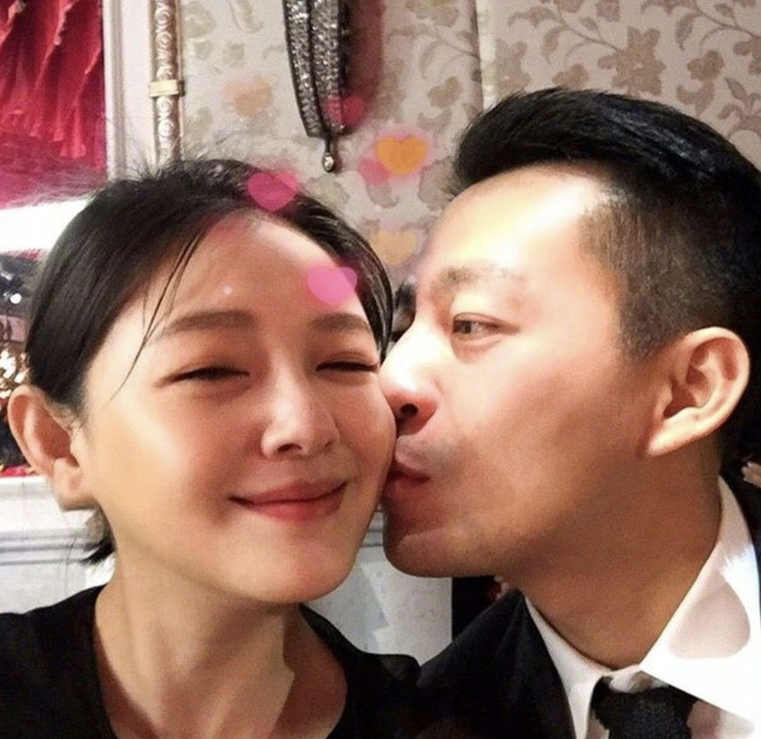 汪小菲现在最怕的，是具俊晔争夺两个孩子的监护权。

如果孩子跟了具俊晔，那么以后