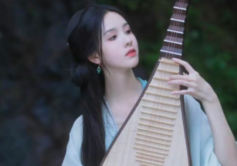 陈都灵：事业为重，心无旁骛