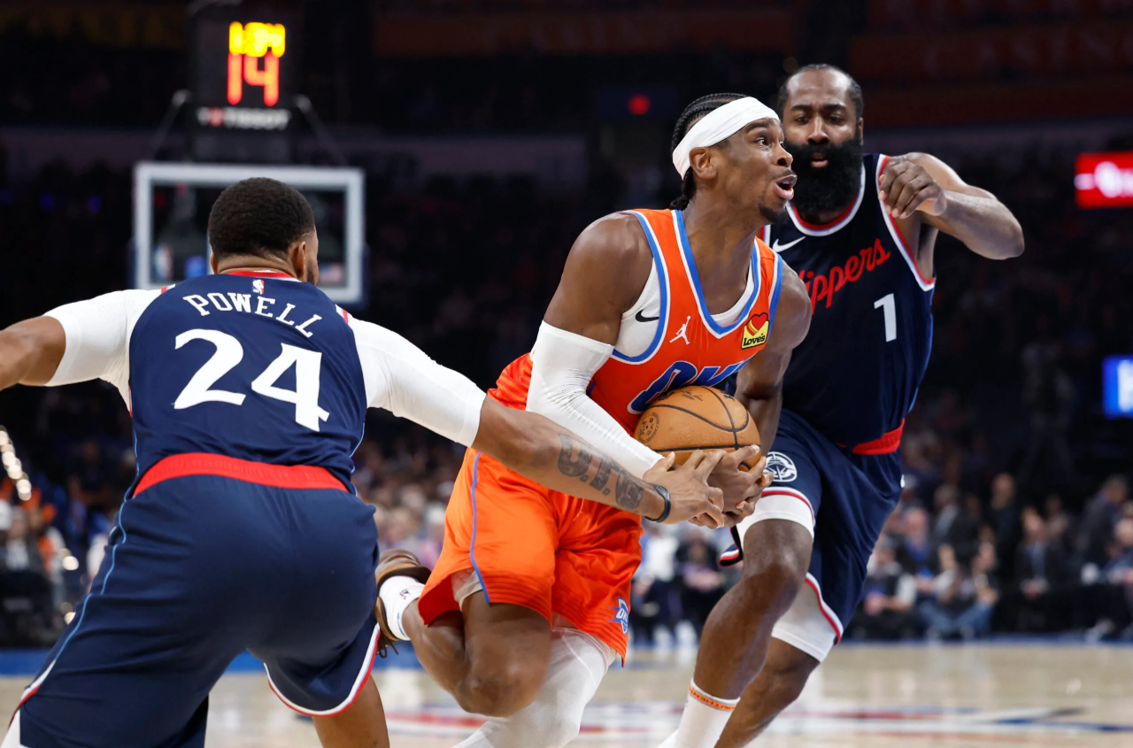 亚历山大45分9助攻