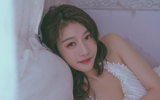 影后妻子颁奖典礼上公然与男小三秀恩爱，殊不知我要的就是这顶绿帽子......