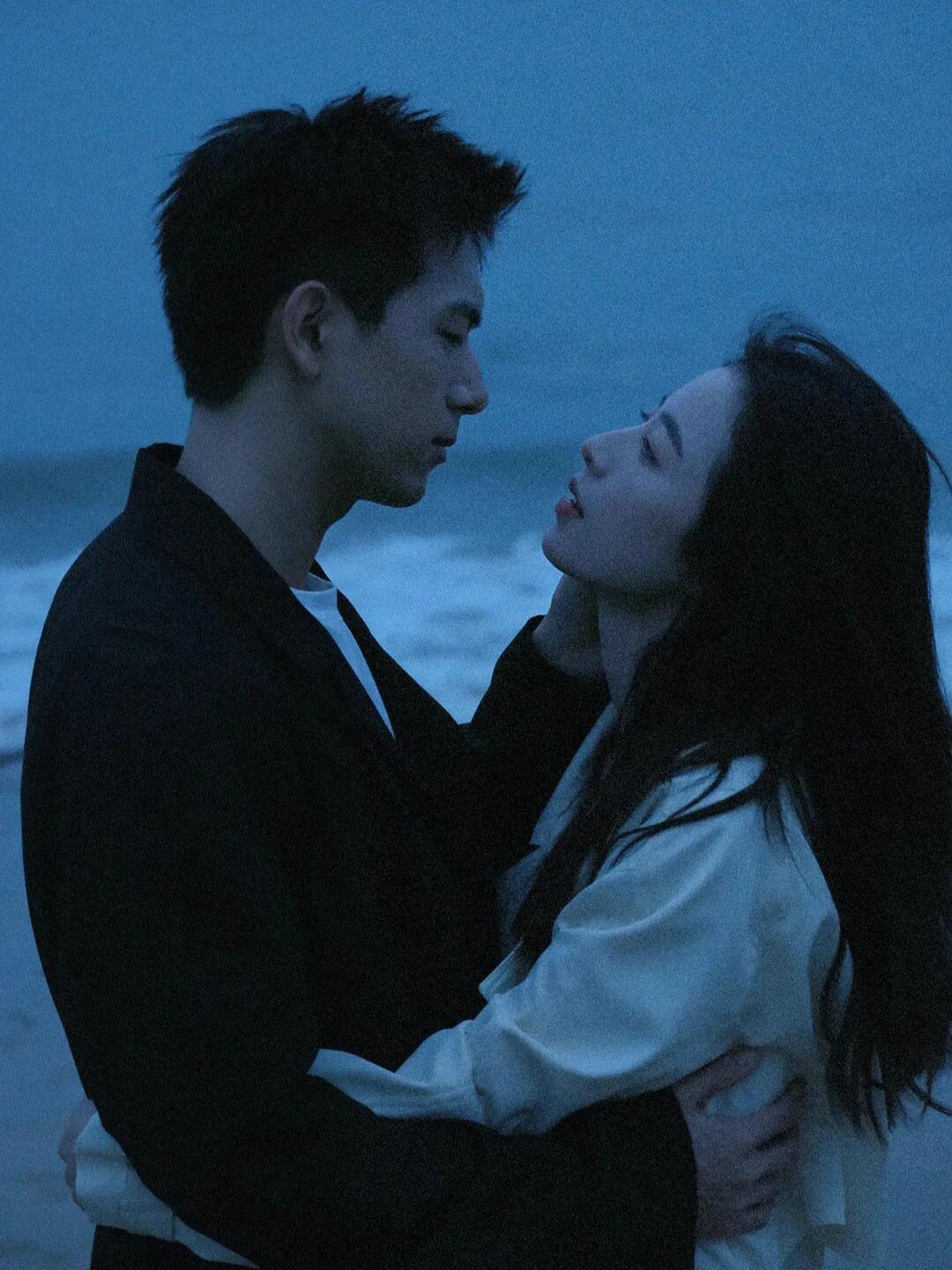  李现和周雨彤的《春色寄情人》