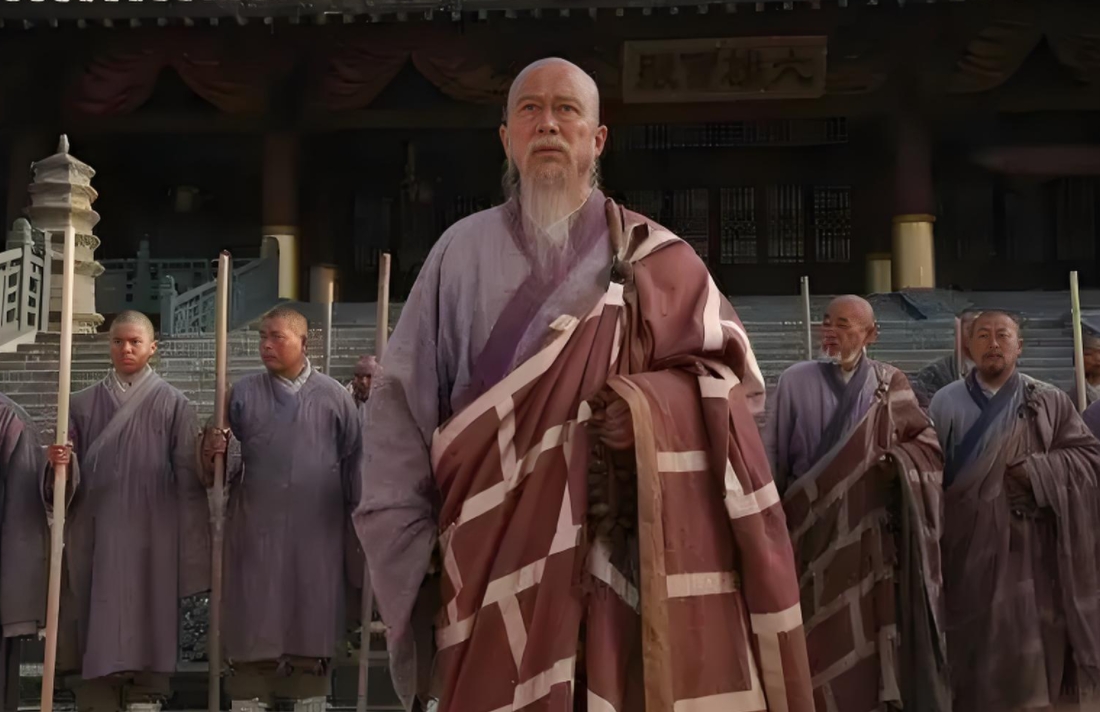 看了好几遍《天龙八部》，总感觉玄慈方丈把出家人不能做的事情全给做了。
玄慈方丈就